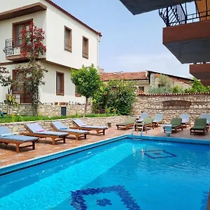 2* Hotel Sezgins Boutique